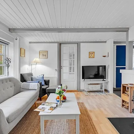 Cozy In With Wifi Holiday home