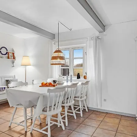 Cozy In With Wifi 度假居 *